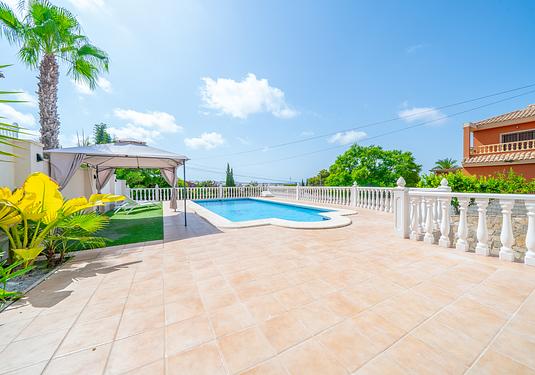Villa in Los Balcones