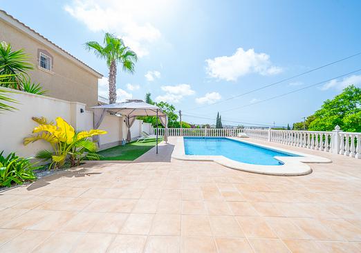 Villa in Los Balcones