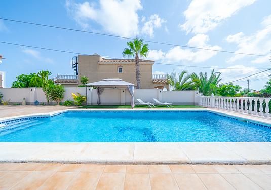 Villa in Los Balcones