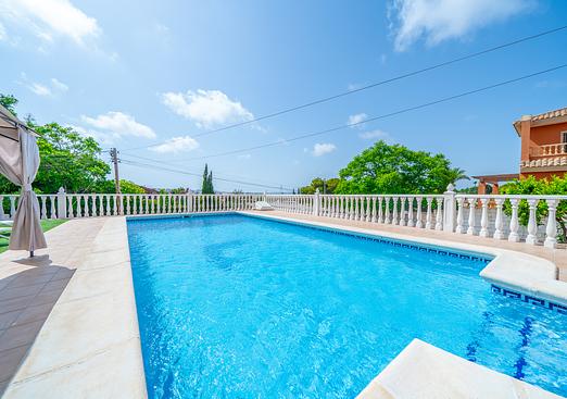 Villa in Los Balcones