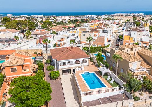 Villa in Los Balcones