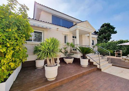 Villa in La Mata