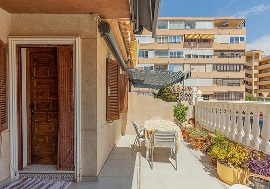 Town house in La Mata