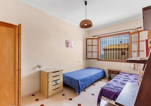 Town house in La Mata