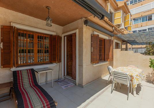 Town house in La Mata