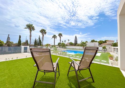 Villa in Los Montesinos