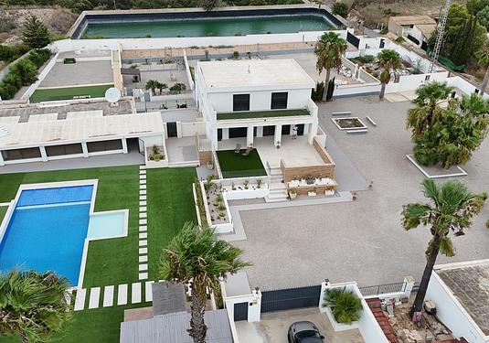 Villa in Los Montesinos