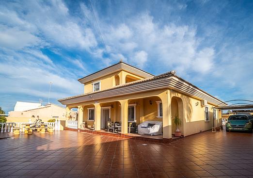 Villa in Torrevieja