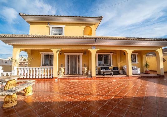 Villa in Torrevieja