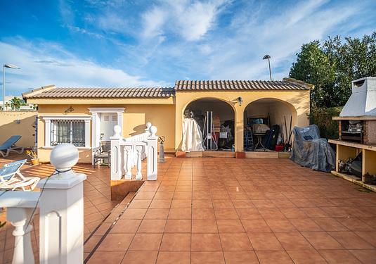 Villa in Torrevieja