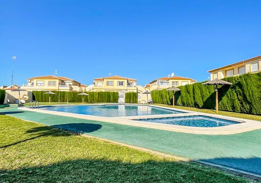 Bungalow in Orihuela Costa