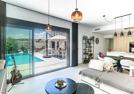 Villa in Algorfa