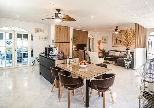 Villa in La Marina