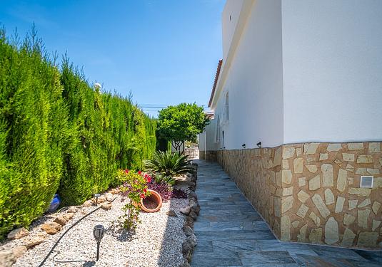 Villa in La Marina