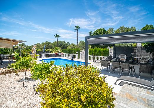 Villa in La Marina
