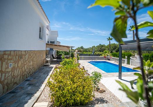 Villa in La Marina