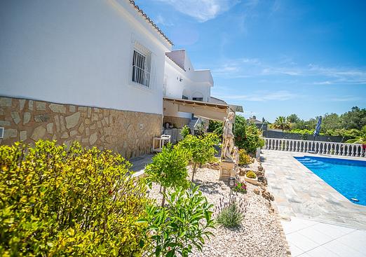 Villa in La Marina