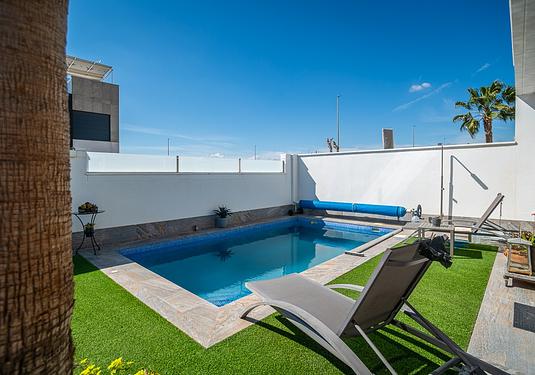 Villa in Pilar de La Horadada