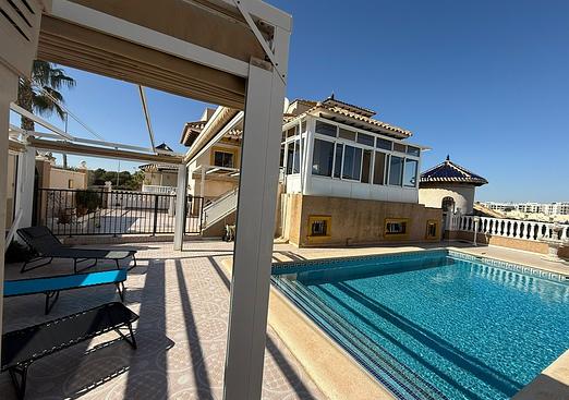 Villa in Orihuela Costa