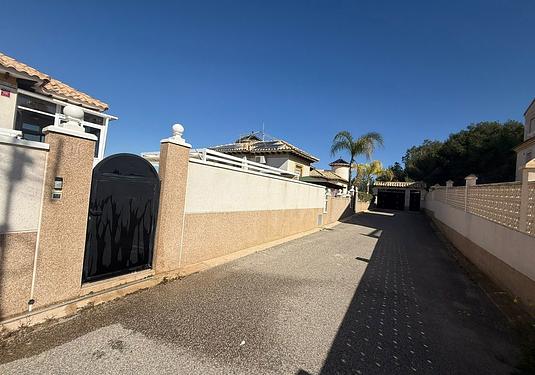 Villa in Orihuela Costa