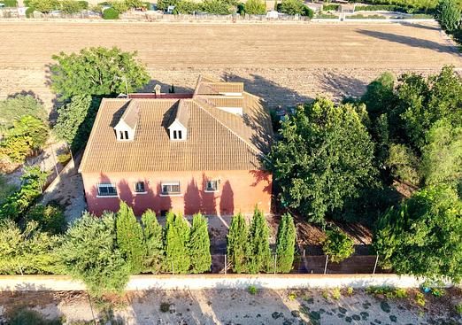 Country house in Catral