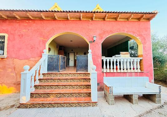 Country house in Catral