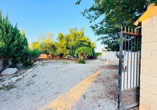 Country house in Catral