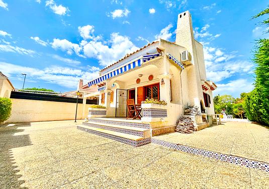 Villa in La Zenia