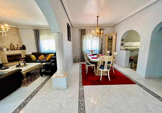 Villa in Orihuela