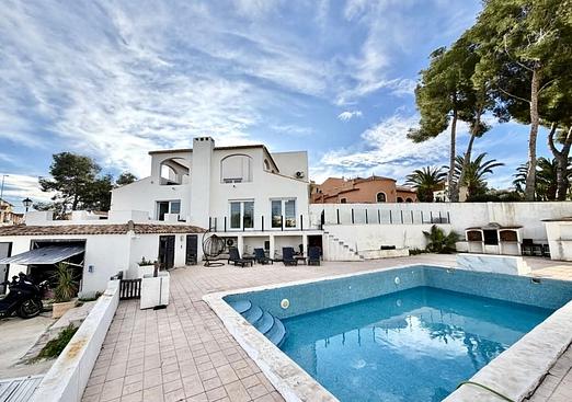 Villa in Villamartin