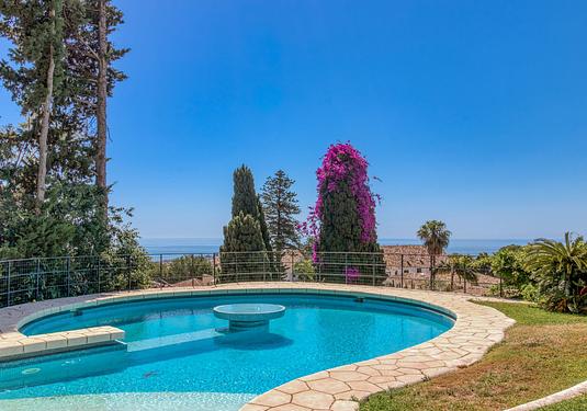 Villa in Benalmadena