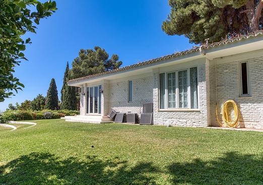 Villa in Benalmadena