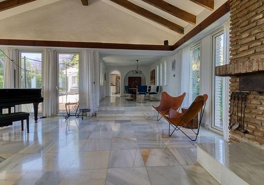 Villa in Benalmadena