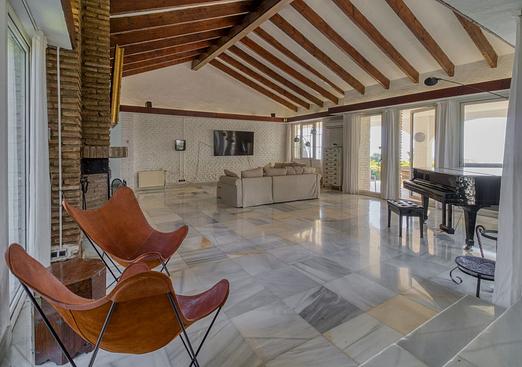 Villa in Benalmadena