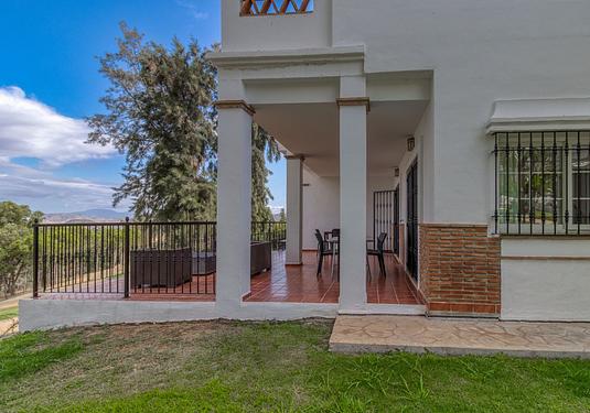 Villa in Lauro Golf