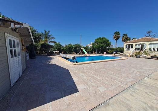 Villa in Dolores