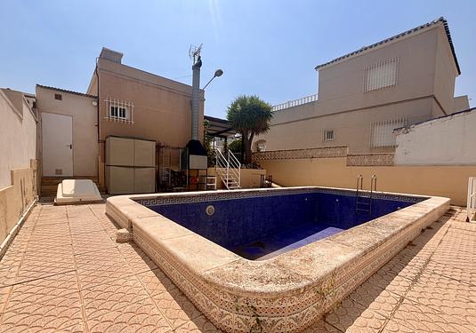 Land in San Miguel de Salinas