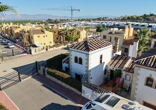 Villa in Algorfa