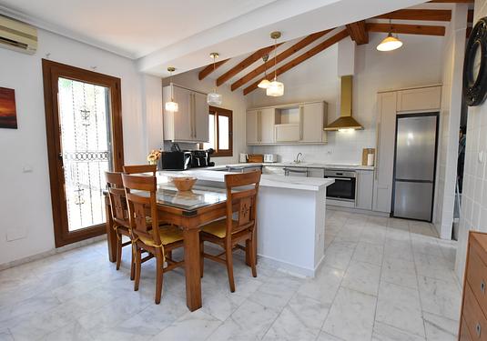 Villa in Algorfa