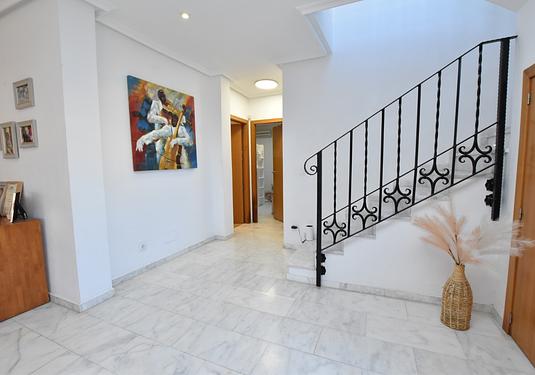 Villa in Algorfa
