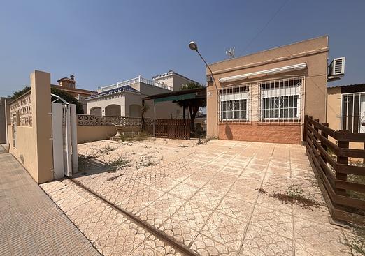 Land in San Miguel de Salinas