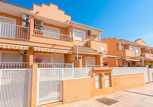 Town house in El Vergel