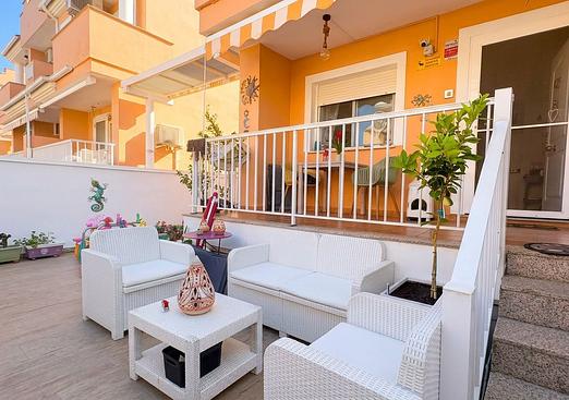 Town house in El Vergel