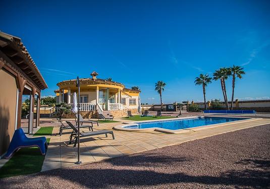 Villa in Catral