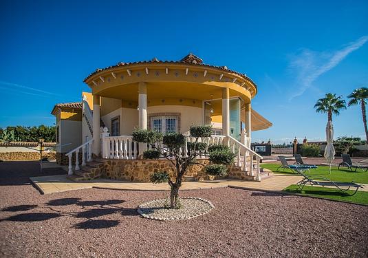Villa in Catral