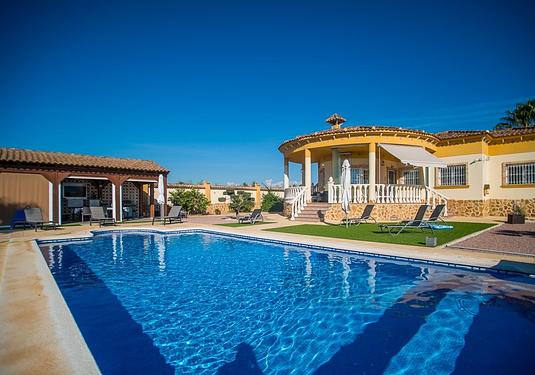 Villa in Catral