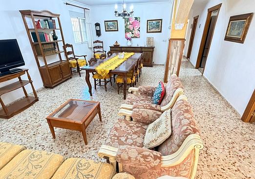 Villa in Crevillent