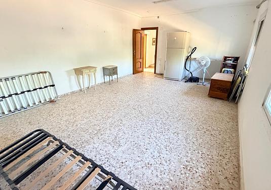 Villa in Crevillent