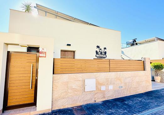 Town house in Los Montesinos