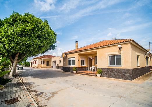 Villa in Orihuela